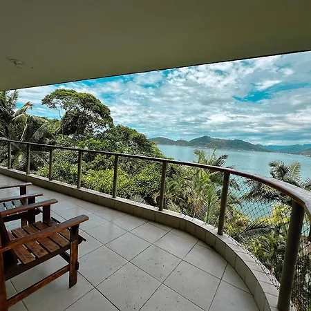 Casa em Ubatuba Vista Incrível Beira-Mar-3