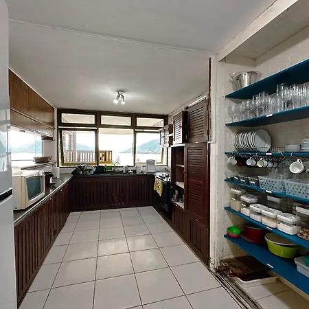 Casa em Ubatuba Vista Incrível Beira-Mar-2